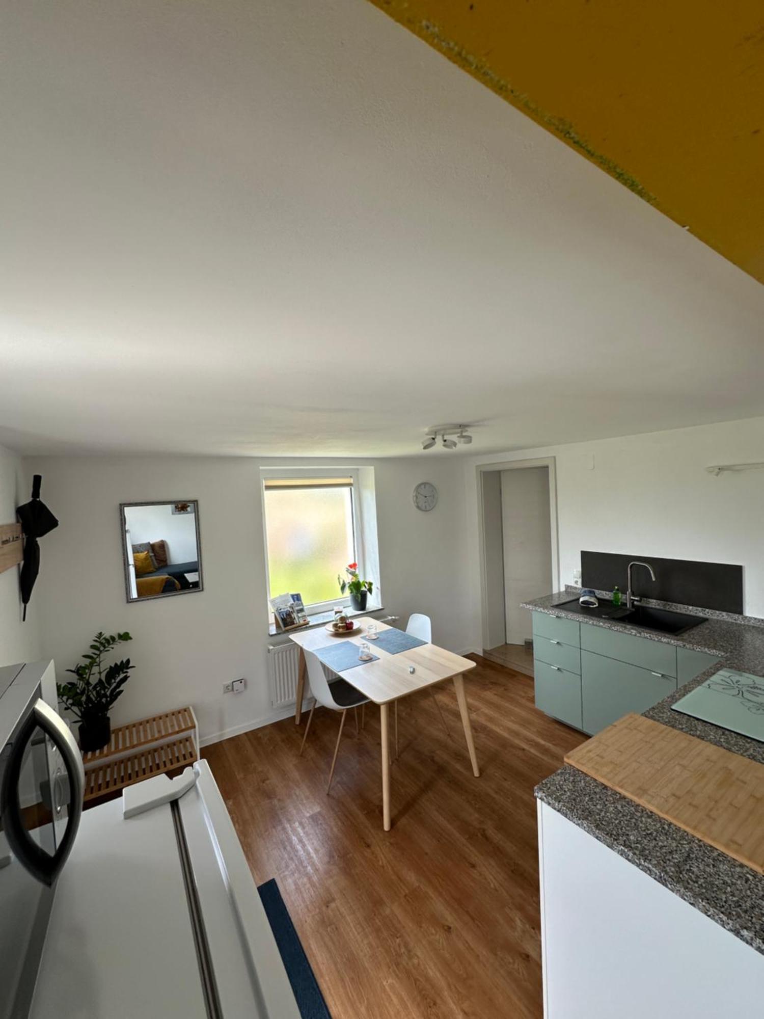 Ferienwohnung Um'S Eck Ochsenfurt Bagian luar foto