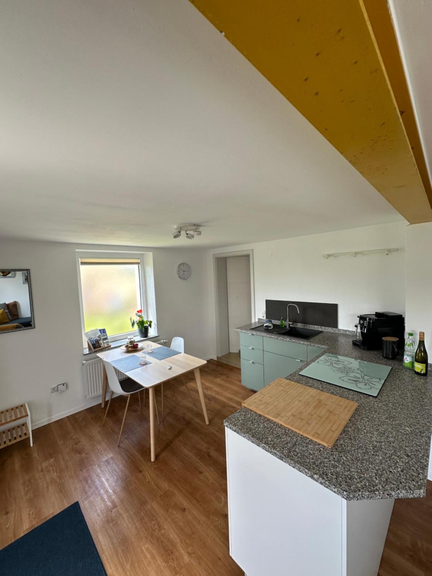 Ferienwohnung Um'S Eck Ochsenfurt Bagian luar foto