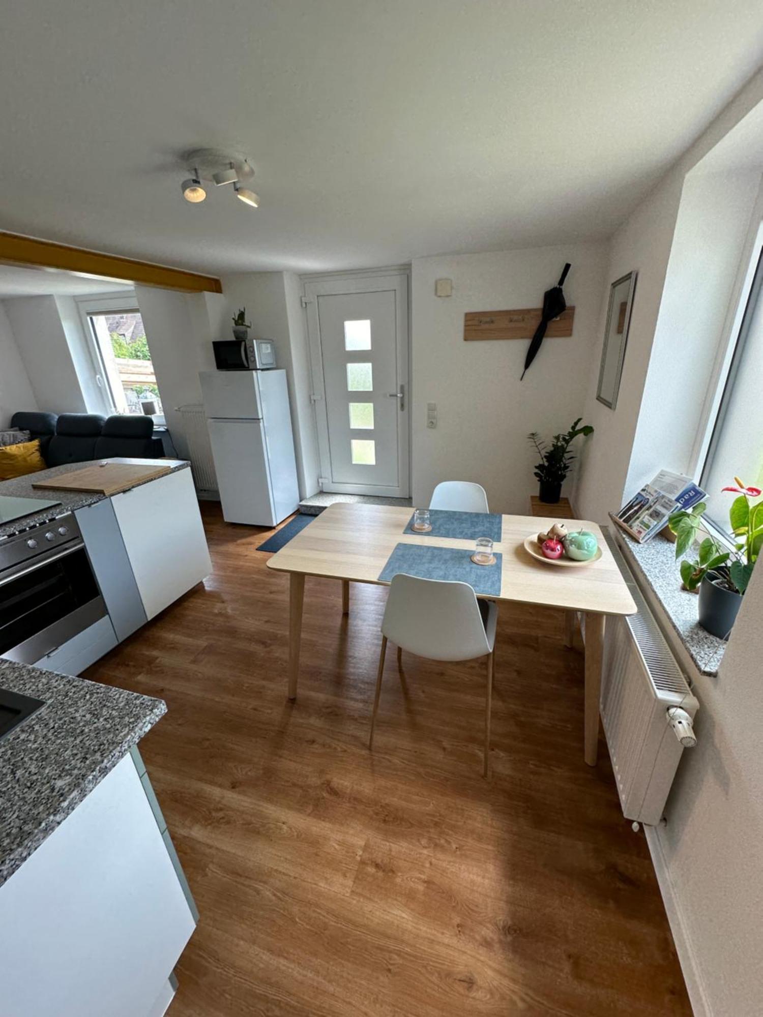 Ferienwohnung Um'S Eck Ochsenfurt Bagian luar foto